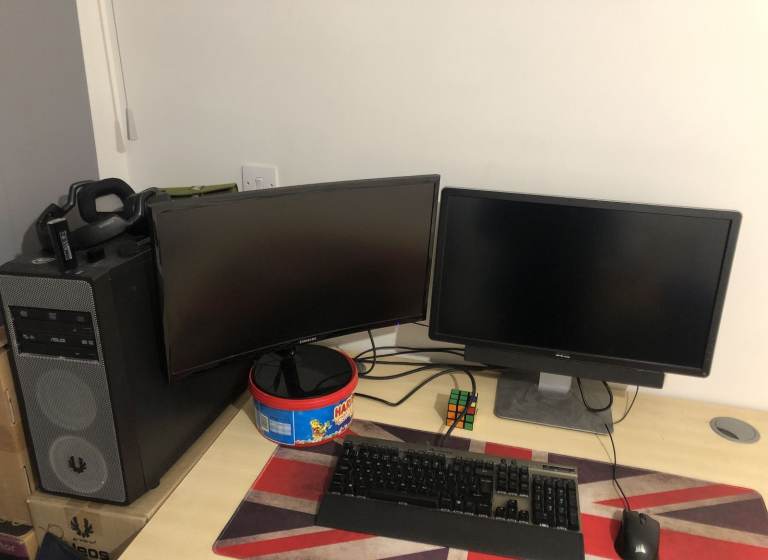 Full Gaming PC Setup – Dual Monitors – Mechanical Keyboard – Ready to Use
