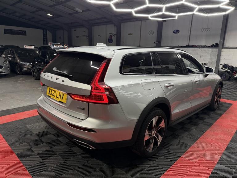VOLVO V60 CROSS COUNTRY 2.0 Cross Country B4 AWD (197hp) Auto 2021