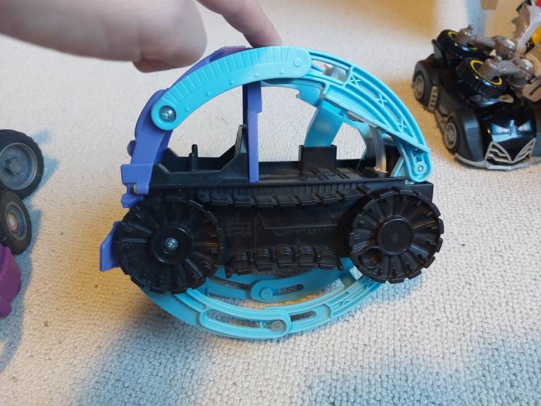 4 Imaginext DC vehicles