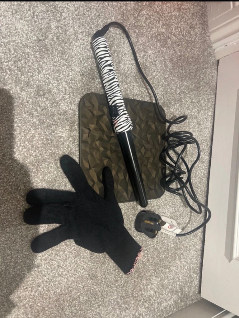 Curling Wand – Very Good Condition – Accessories Included