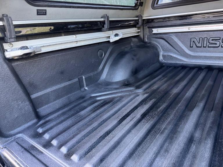  Nissan Navara 2.3 dCi Tekna Auto 4WD Euro 6 4dr Diesel Automatic