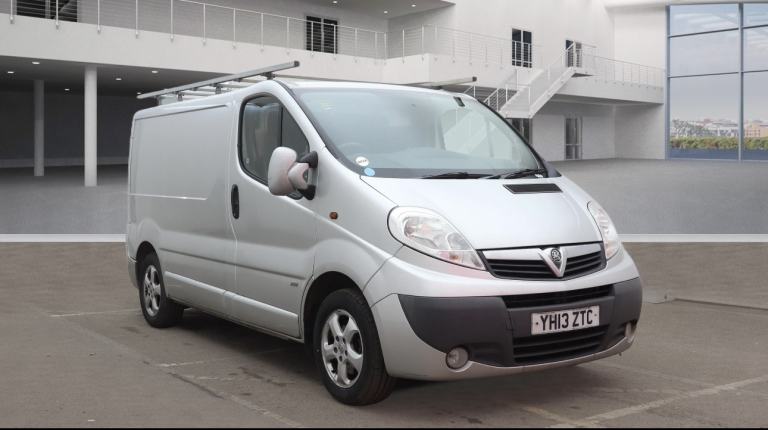 VAUXHALL VIVARO 2.0 CDTi Sportive 2013