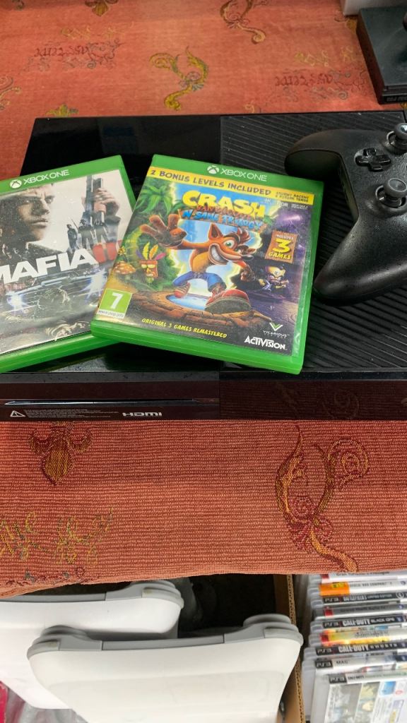 For Sale XBOX ONE & GAMES 