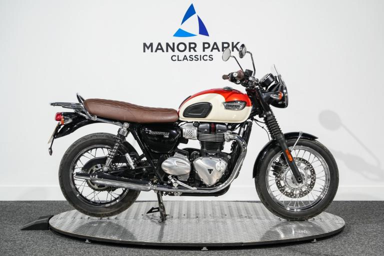 2016 Triumph Bonneville Bonneville T100 (17MY)  Petrol Manual