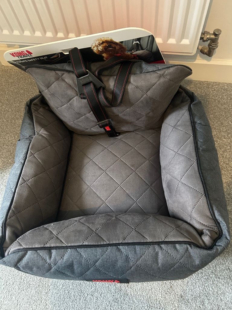 Car Dog Safety Seat (never used!)