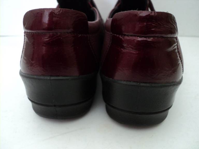 PADDERS ENDURE Women Red Wine Soft Leather Polyurethane Comfort Shoes Size 8 New Box