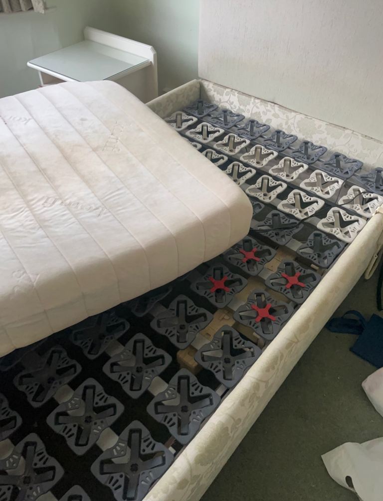 Electric reclining bed