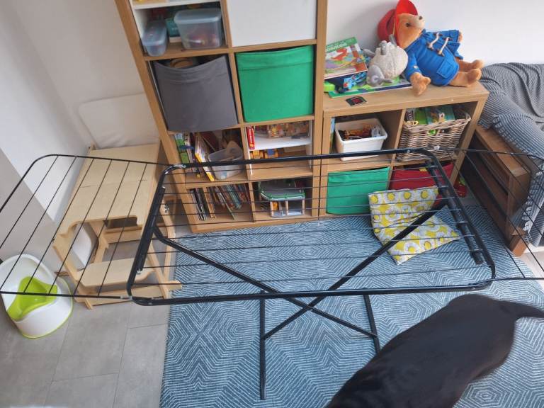 Folding clothes airer