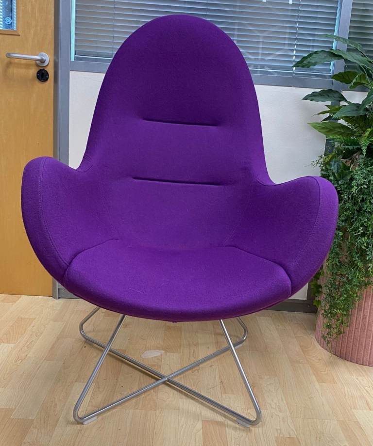 Purple Egg Reception Armchair with Chrome Base SO-1126