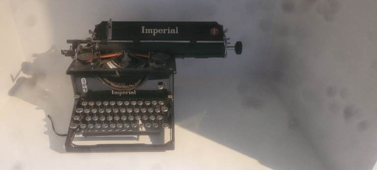 Vintage imperial typewriter 