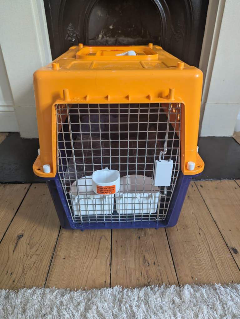 Airline approved pet carrier (60L)