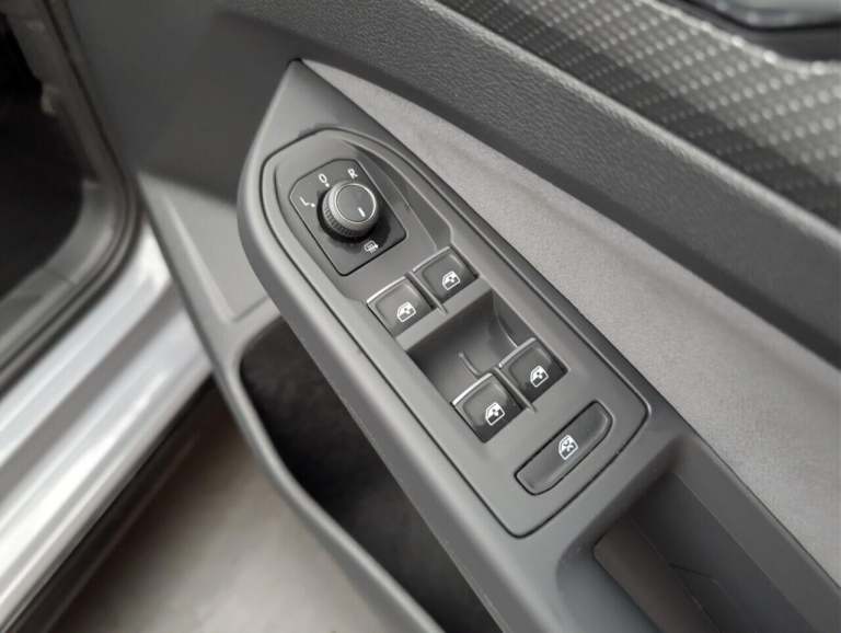 2024 Volkswagen Golf 2.0 TDI R-Line Hatchback 5dr Diesel DSG Euro 6 (s/s) (150 ps) - SAT NAV + C ...