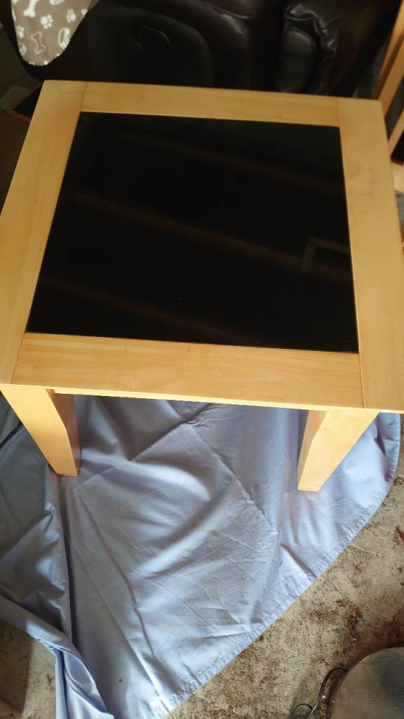 Coffee Table/Side table 