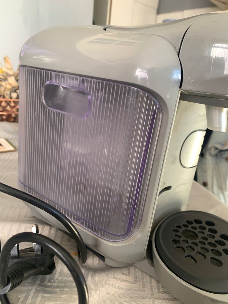 BOSCH TASSIMO GREY COFFEE/HOT CHOCOLATE MACHINE