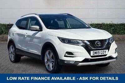 2019 Nissan Qashqai 1.3 DIG-T N-MOTION 140 BHP + SAT NAV Petrol Manual