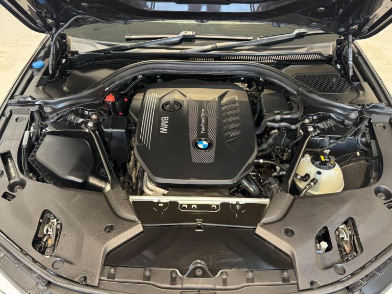  BMW 5 Series 3.0 530d M Sport Touring 5dr Diesel Auto xDrive Euro 6 (s/s) (265 ps) Diesel Automatic