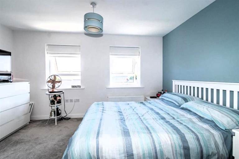 🪄🌸Modern Double Room in Mile End | Fast Connections to Liverpool Street and Oxford Circus!