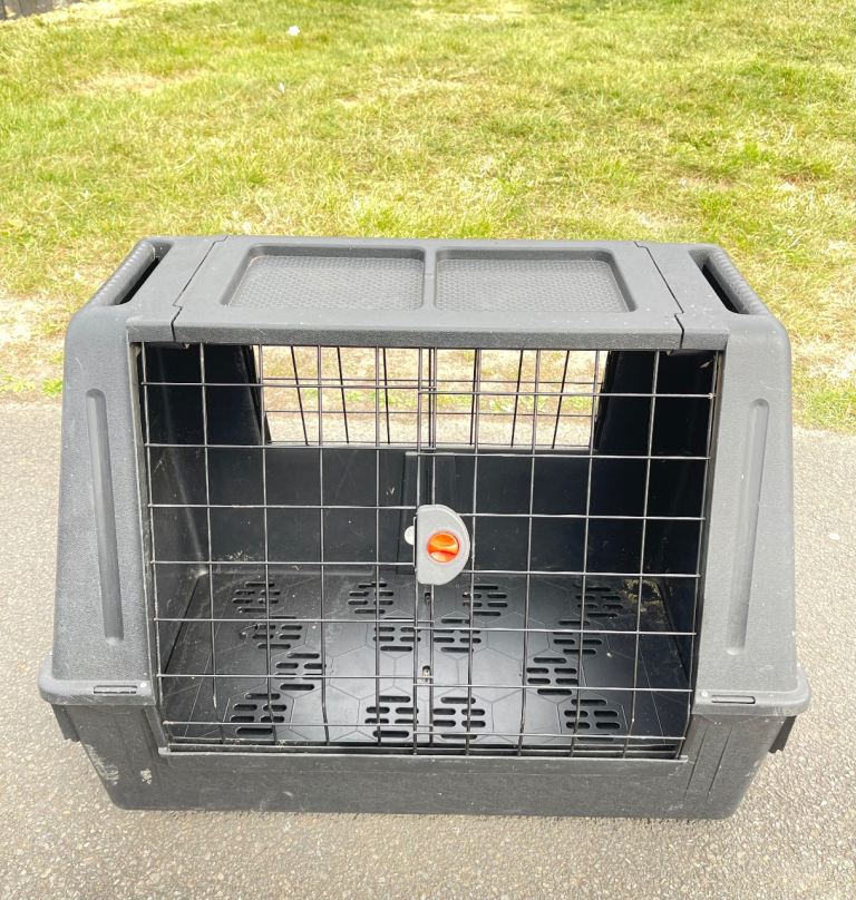Pet Crate with Sliding Locking Doors 