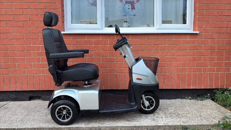 8mph Mobility Scooter - CAN DELIVER