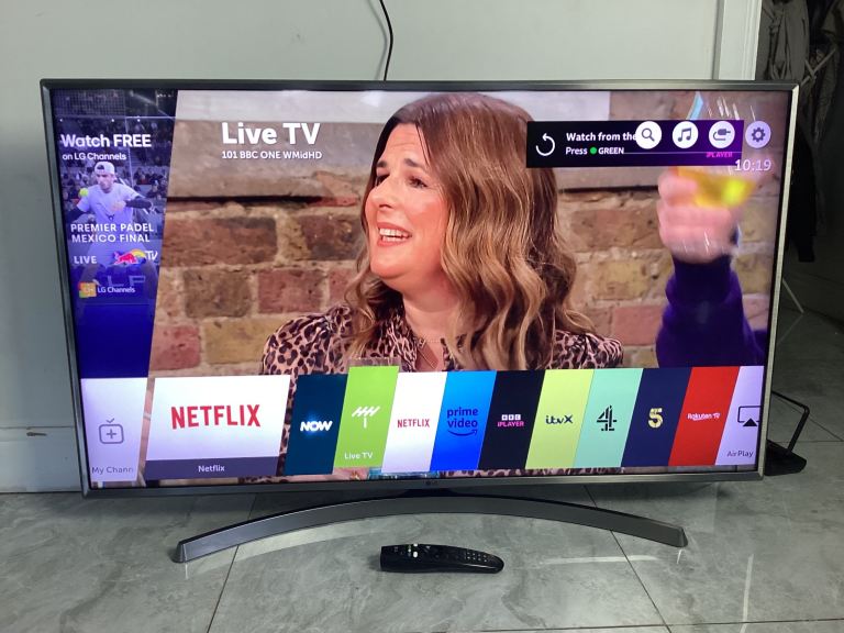 55” LG Smart 4K UHD LED TV (Model 55UH668V) – WiFi, Freeview, Remote – £240