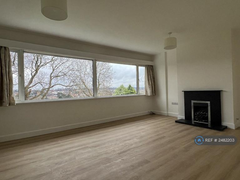 2 bedroom flat in Westover Road, Bristol, BS9 (2 bed) (#2482203)