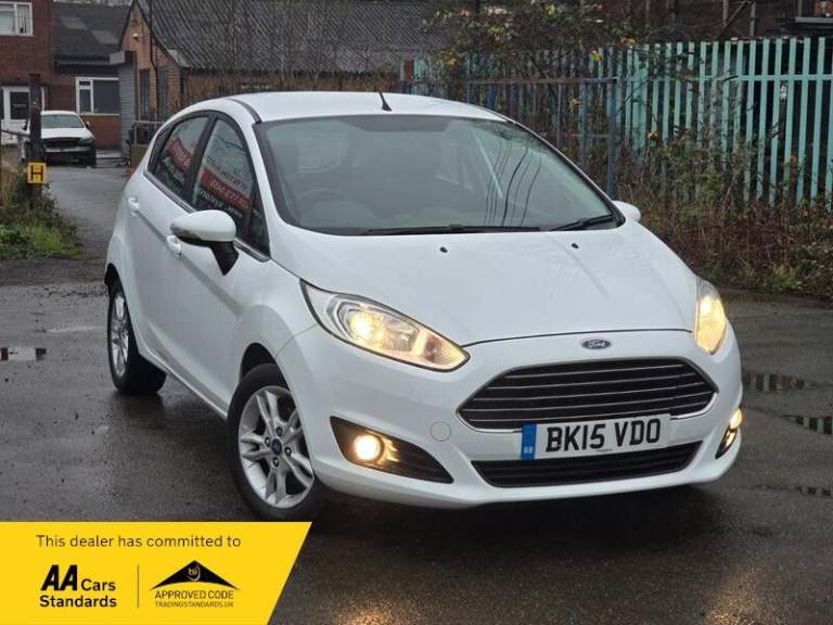 2015 Ford Fiesta 1.25 Zetec Euro 6 5dr HATCHBACK Petrol Manual