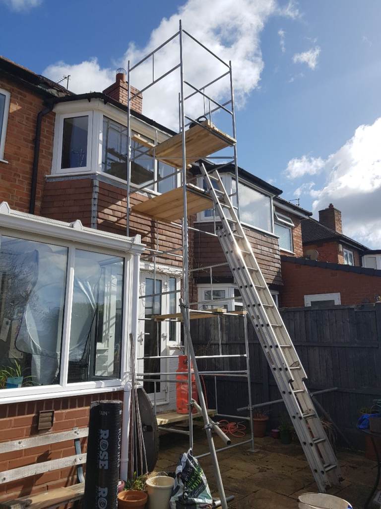 Scaffolding tower 