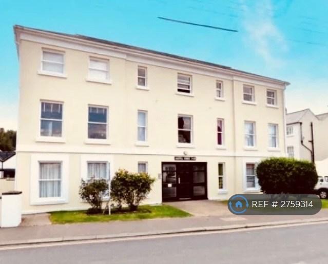 1 bedroom flat in Selborne Road, Littlehampton, BN17 (1 bed) (#2759314)