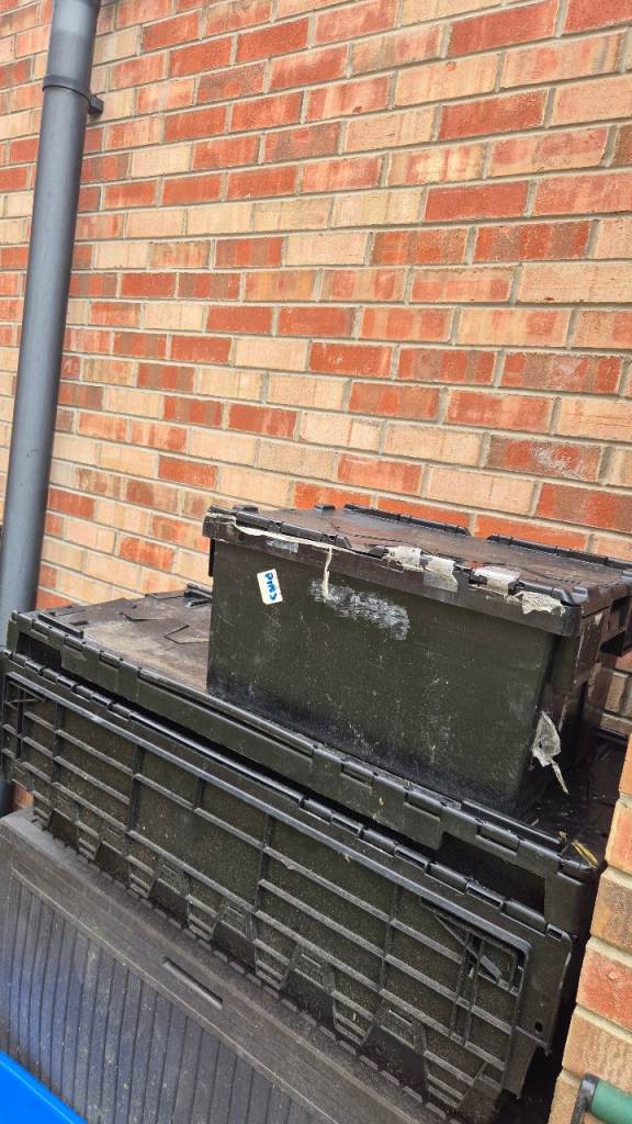 Storage box