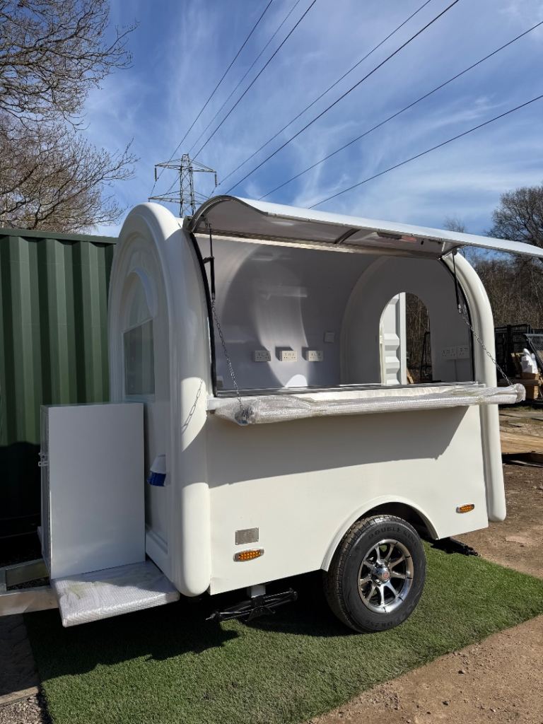 BRAND NEW - catering food trailer burgervan 