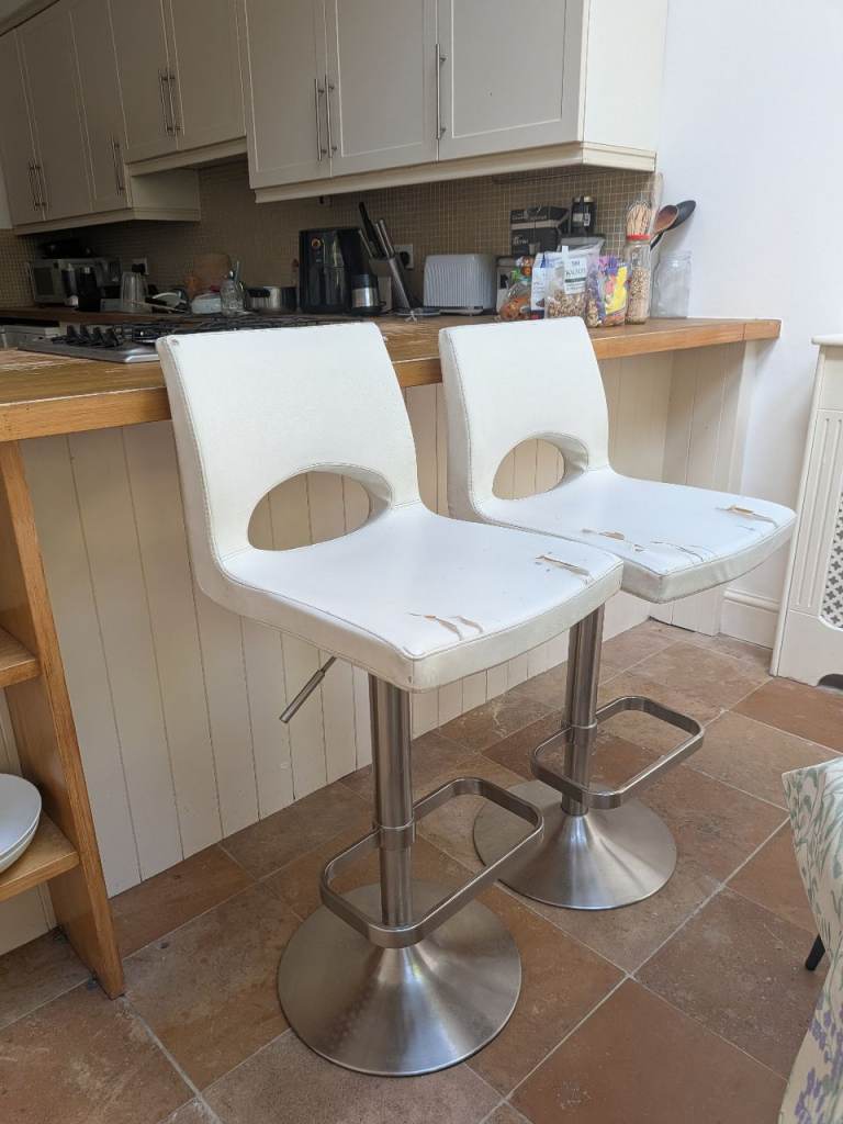 Pair of White Bar Stools with Metal Base – Fair Condition