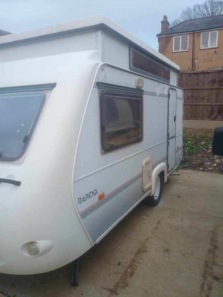 Rapido poptop 3 berth caravan