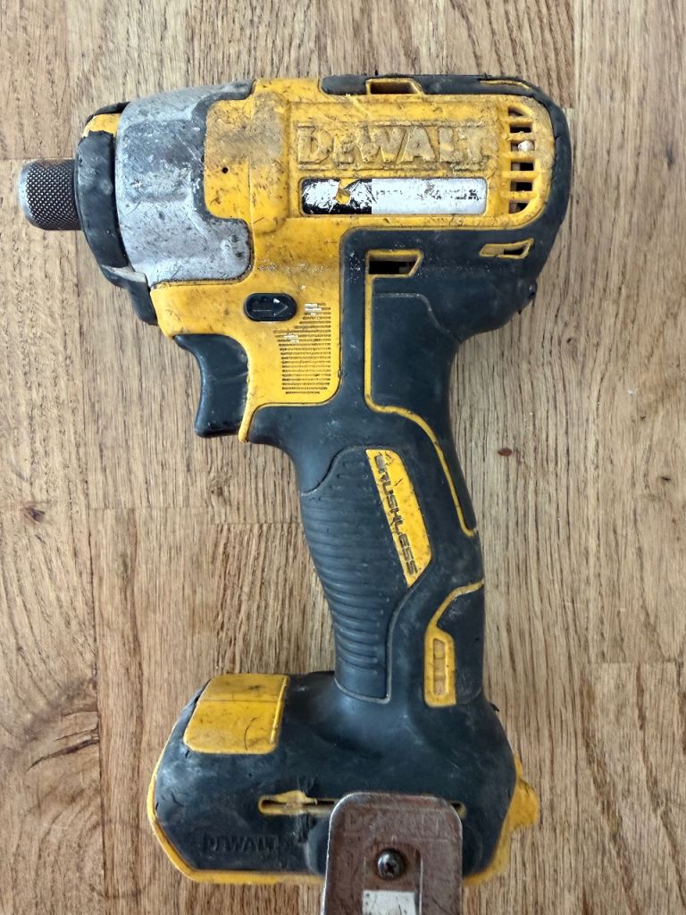 Dewalt impact driver 18v 