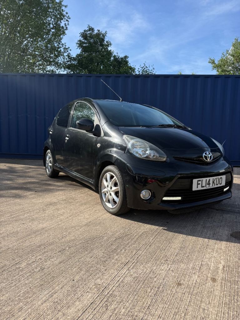 Toyota, AYGO, Hatchback, 2014, Manual, 998 (cc), 5 doors