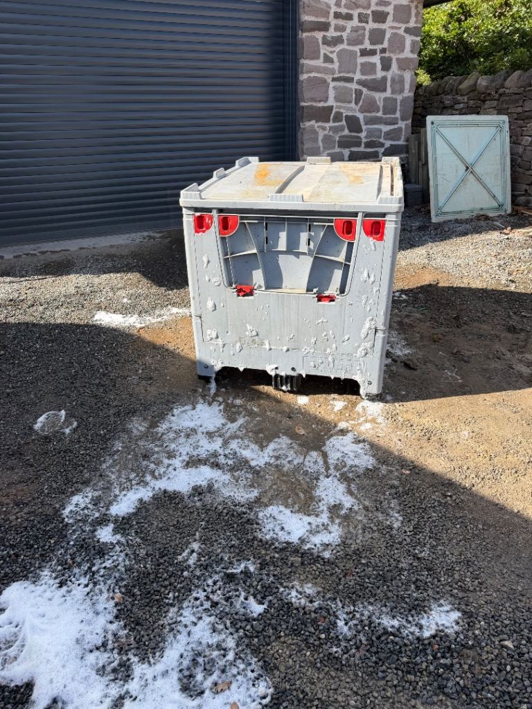 Storage box