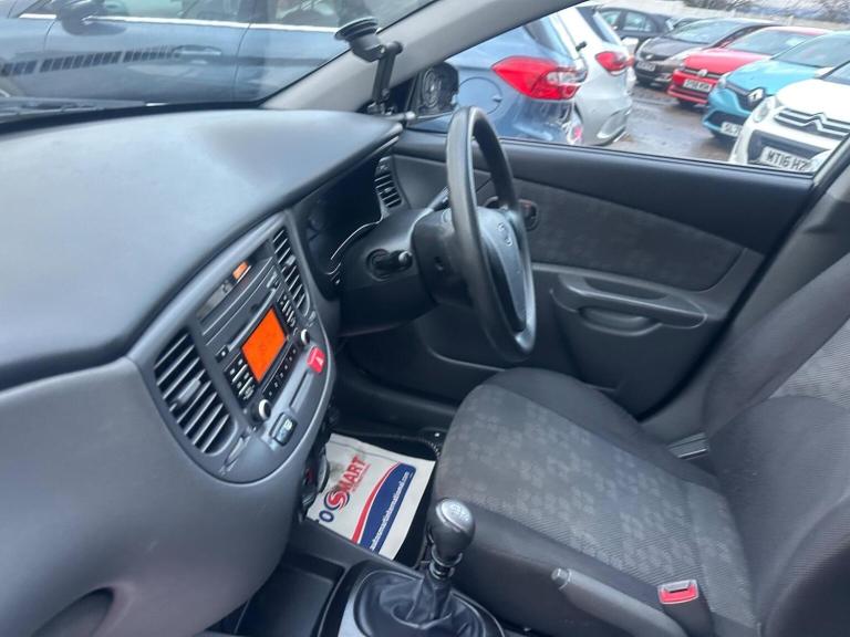 KIA RIO 1.4 5dr 2009