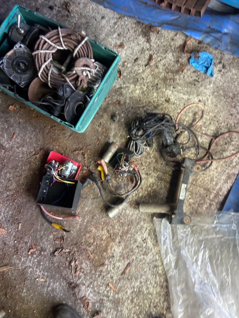Winches look pics one complete one opened 