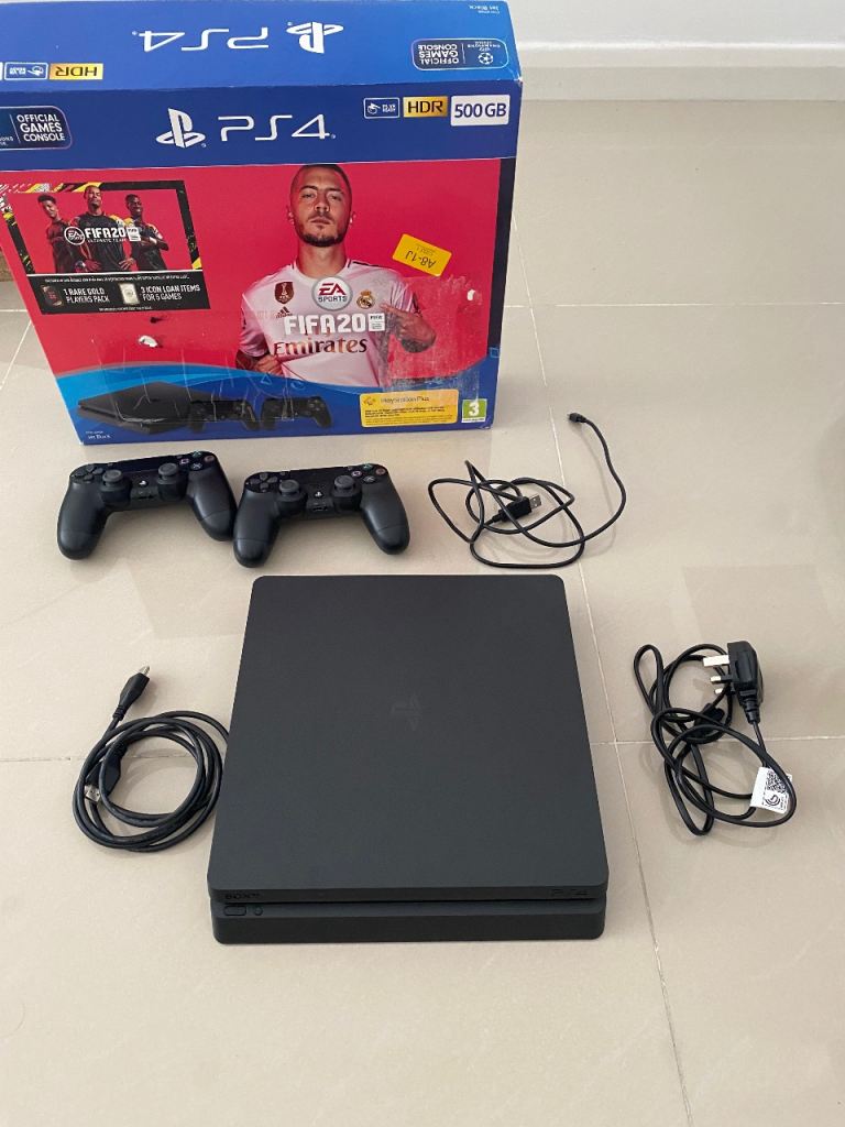 PlayStation 4 500mg jet black CUH-2216A 