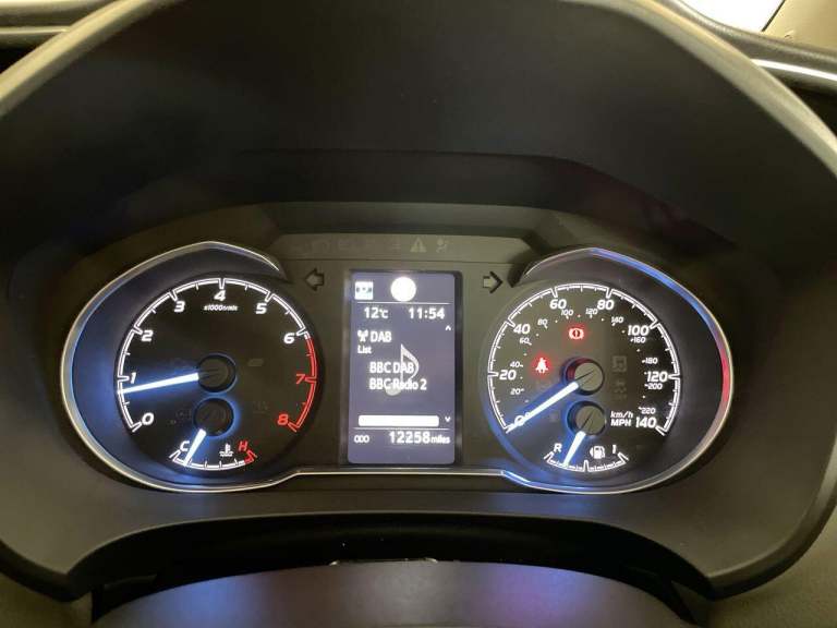 2019 Toyota Yaris 1.5 VVT-i Icon Tech Hatchback 5dr Petrol CVT Euro 6 (111 ps) - SAT NAV + PA HAT...