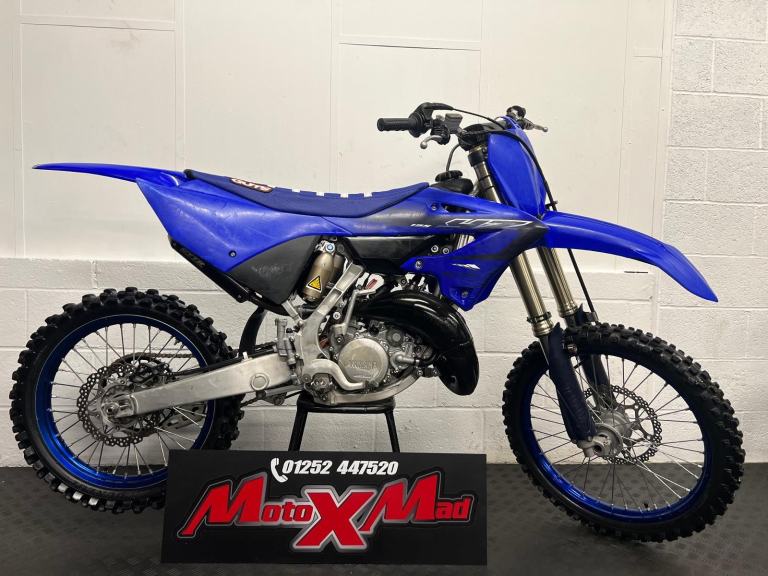 2023 YAMAHA YZ 125 2 Stroke motocross bike with warranty! GYTR Exhaust 