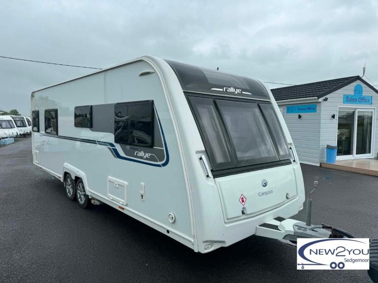 2015 Compass Rallye 644 - 4 Berth TRANSVERSE BED Caravan - STOCK J029