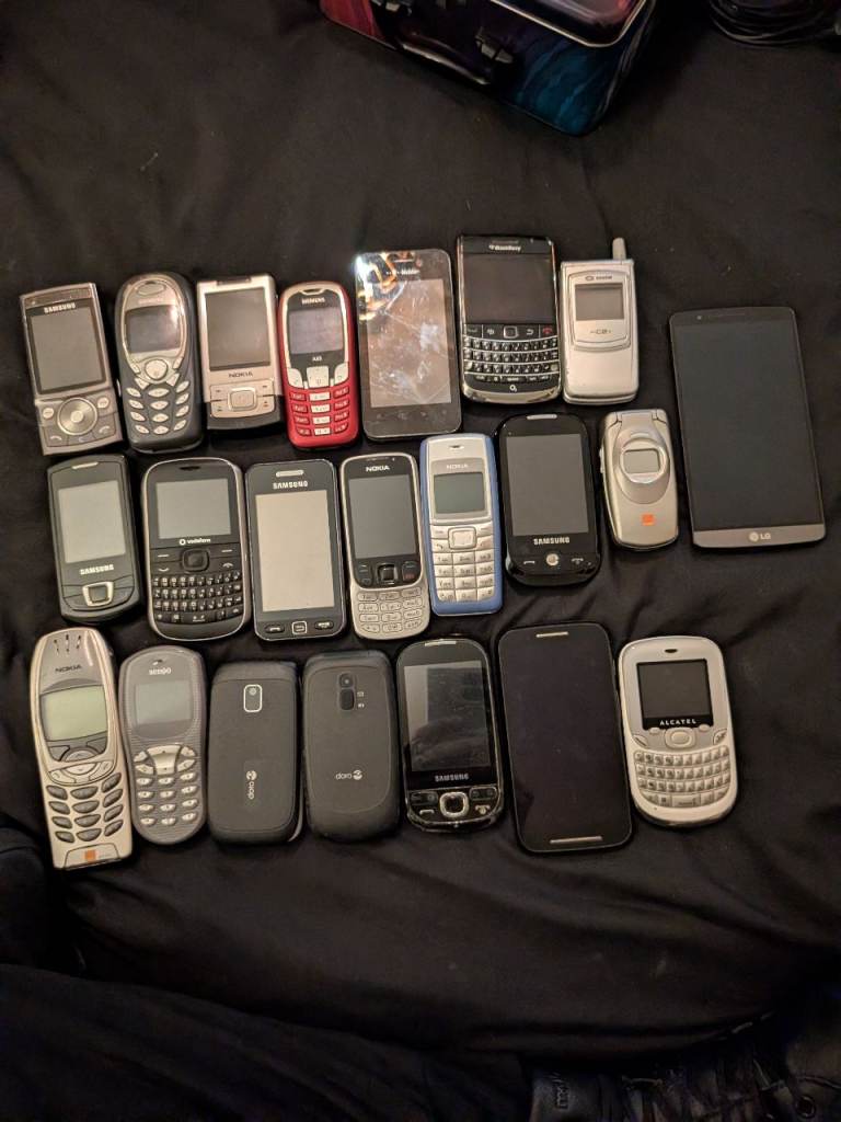image for Joblot of phones 2 this is free if you buy joblot one 