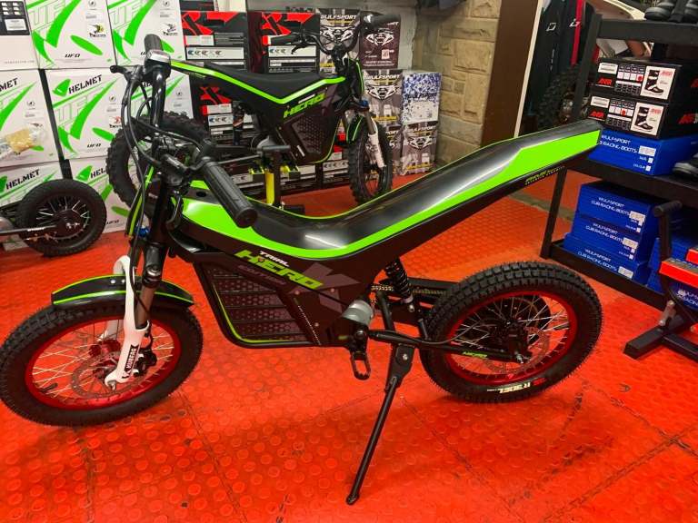 KUBERG ELECTRIC TRIALS HERO OFF ROAD BIKE AGE 5-12 YEARS 