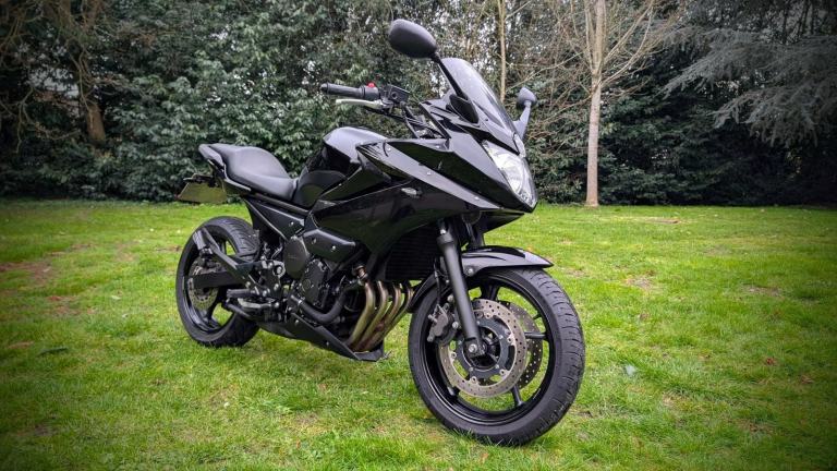 Yamaha XJ6 Diversion S 600cc sports tourer commuter motorcycle low mileage naked
