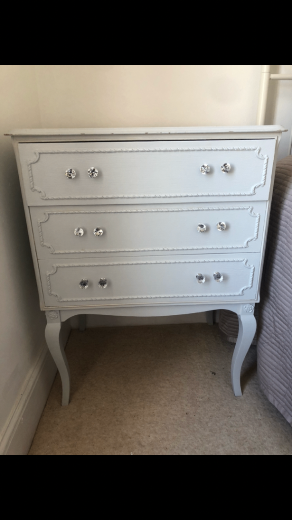 Vintage Chest of Drawers 