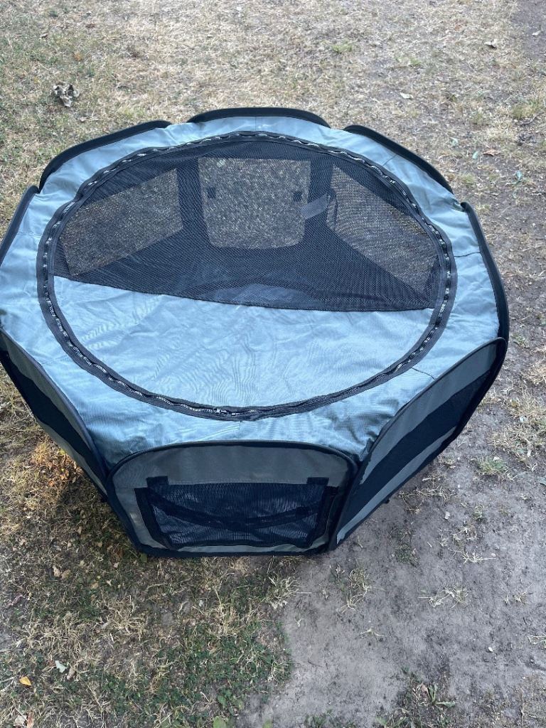 Amazon Basics Foldable Octagonal Indoor and Outdoor Portable Soft Dog Pen