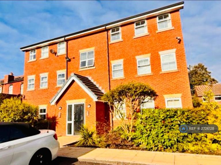 2 bedroom flat in Lancaster Street, Radcliffe, Manchester, M26 (2 bed) (#2726128)