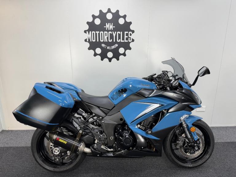 Kawasaki Z 1000 SX. 2019. Full Akrapovic. Panniers. Heated Grips & More