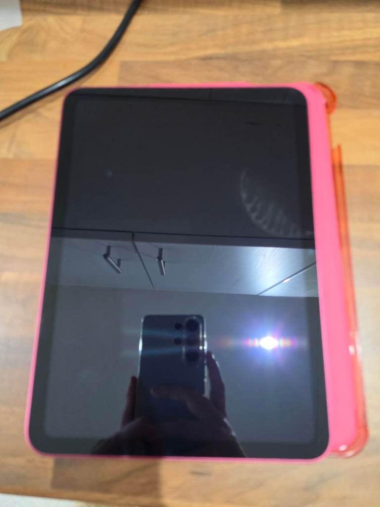 Apple ipad 2022, pink , 64GB