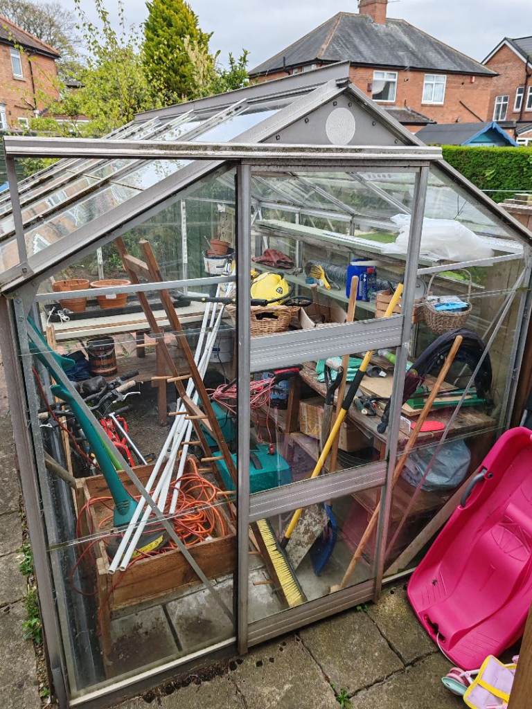 Free Greenhouse 